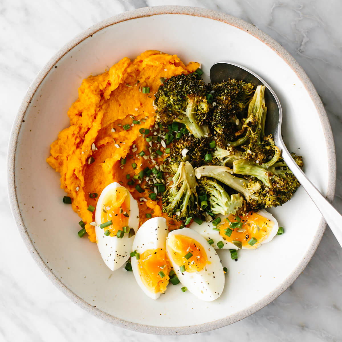 Smashed sweet potato bowl for a budget meal prep